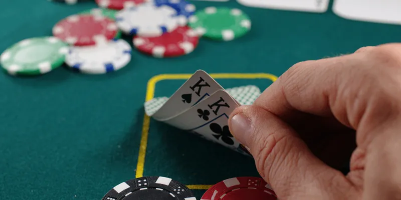 cach-choi-poker-co-ban-2
